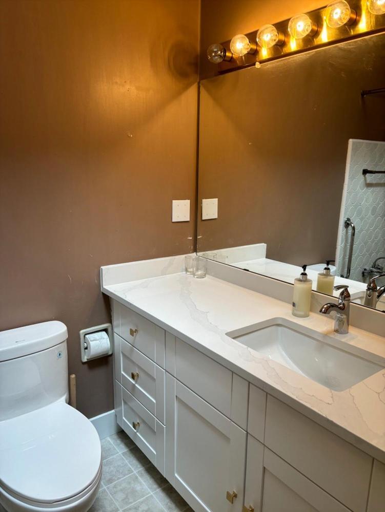 Cozy Retreat On Sandpiper Court - Room H With Share Bathroom Ричмонд Екстер'єр фото